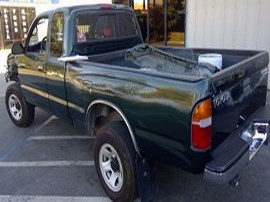 2000 TOYOTA TACOMA GREEN SR5 EXT CAB 2.7 AT 2WD.  Z24847